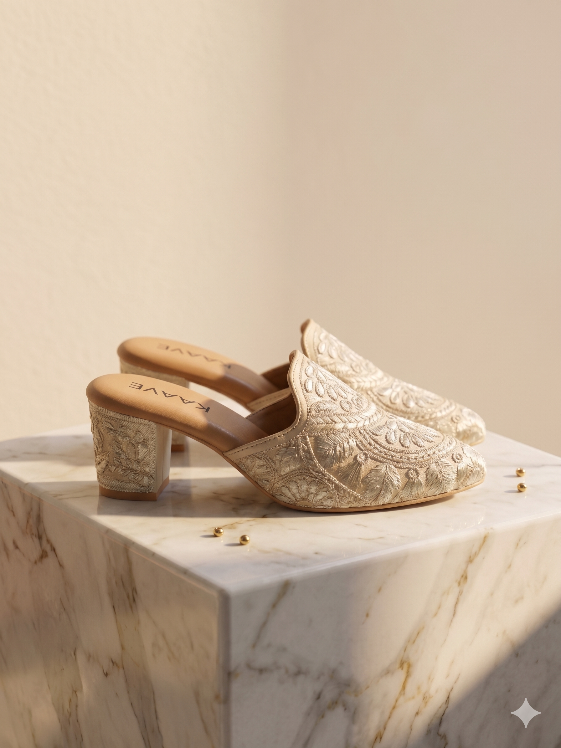 Heel Jutti Golden Colour